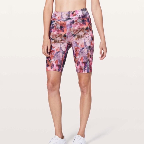 LULULEMON On Pace Short *10" - Picture 2 of 9